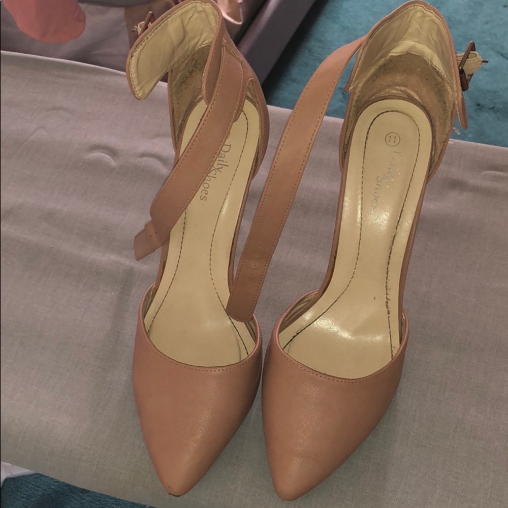 Tan heels
